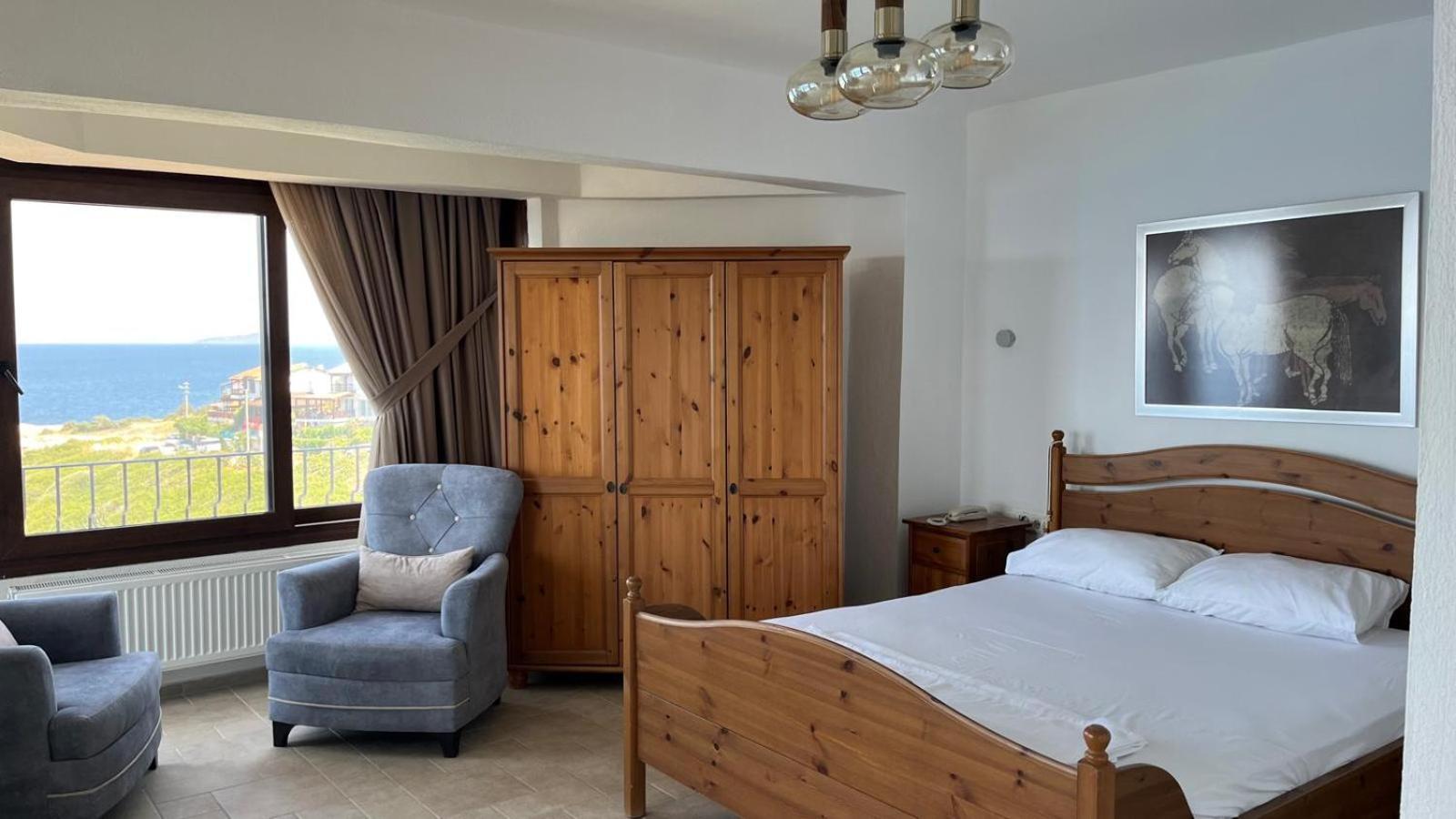 Nergis Hotel Karaburun  Exterior photo