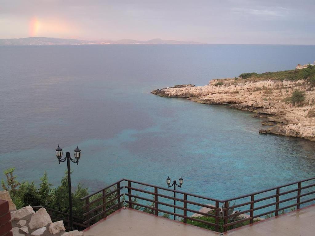 Nergis Hotel Karaburun  Exterior photo