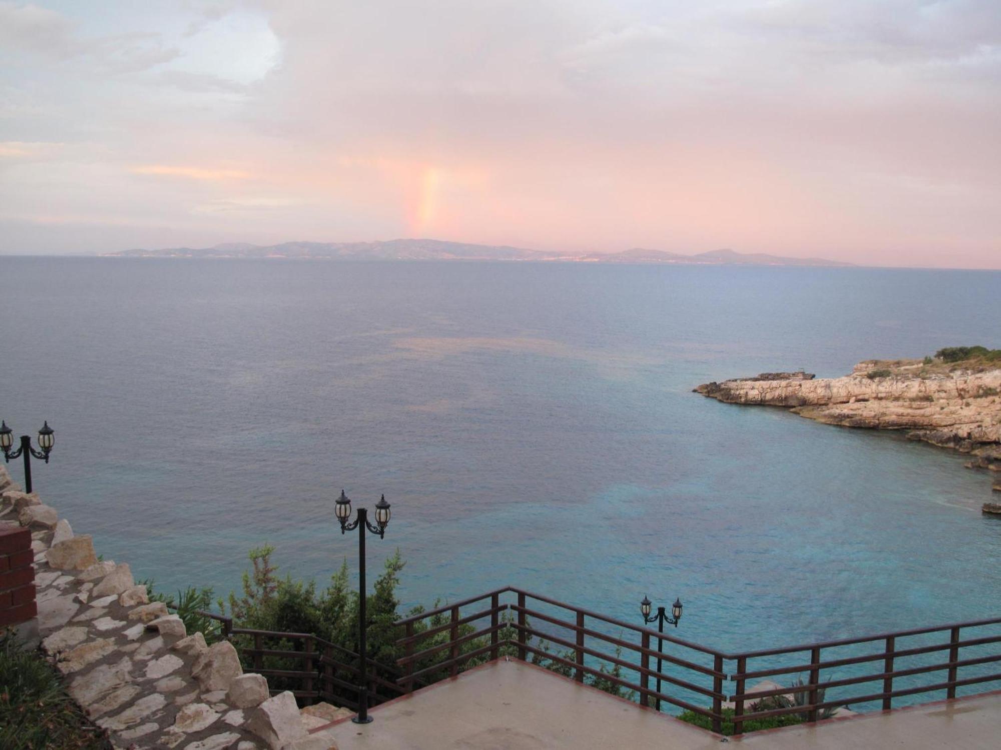 Nergis Hotel Karaburun  Exterior photo